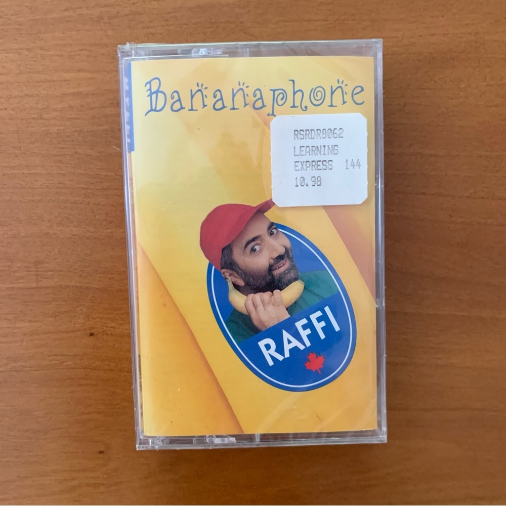 NWT Raffi Bananaphone cassette Banana Phone 90s vintage retro music tape